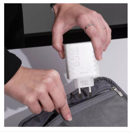 Сетевое зарядное устройство Proove Speed Surge Gan 65W (USB+2Type-C) (Белый \ White)