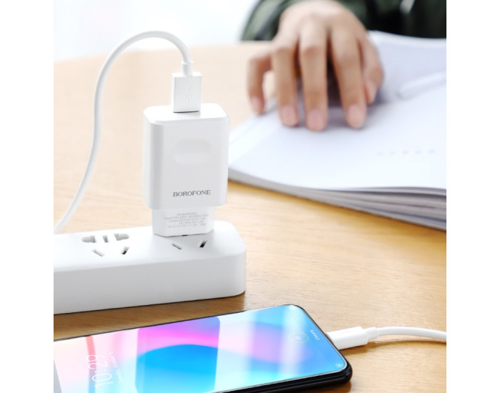 Мережеве зарядний пристрій Borofone BA32A Bright (QC3.0 1USB/3A) з кабелем Micro White