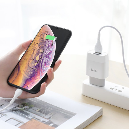 Сетевое зарядное устройство Hoco C73A Glorius (2USB,2.4A) с кабелем Lightning White