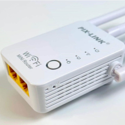 Підсилювач сигналу Wi-Fi PIX-LINK WR16Q