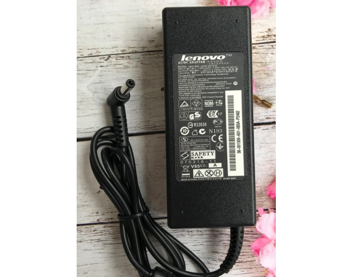 Блок питания для ноутбука Lenovo 19V/4.74A (5.5*2.5) без сетевого кабеля