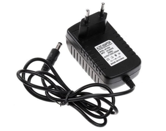 Сетевое зарядное устройство 12V/1A DC (5.5 * 2.5mm) 0.5m 